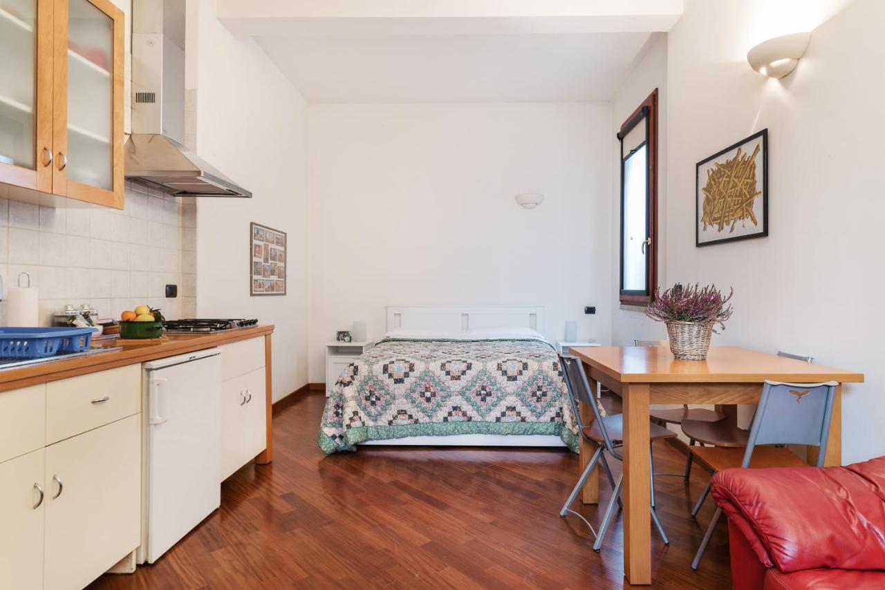 Bologna Central Studio Экстерьер фото