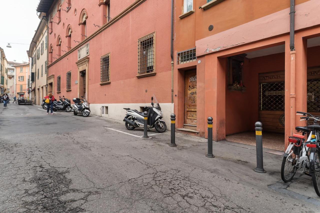 Bologna Central Studio Экстерьер фото